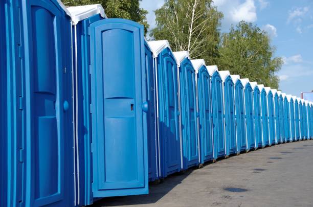 Best Porta potty delivery and setup  in Wapakoneta, OH